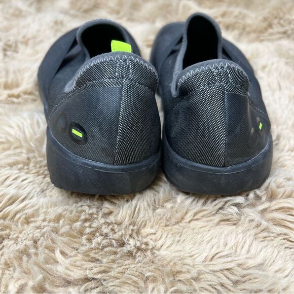 OOFOS Gray Slip-On Athletic Shoes - Picture 6 of 8